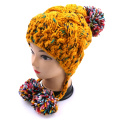 2016 Estilos más nuevos Ladies Chunky Hand Knit Hat Earflap Design